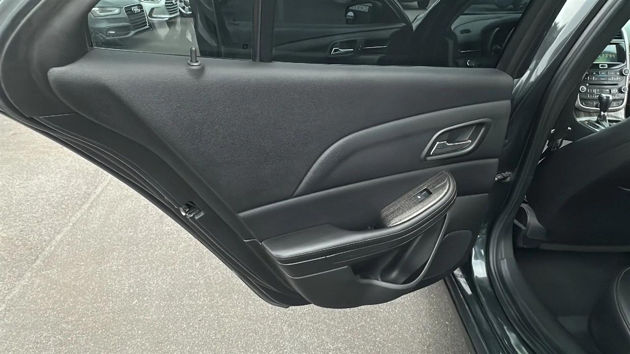 Chevrolet Malibu  2014