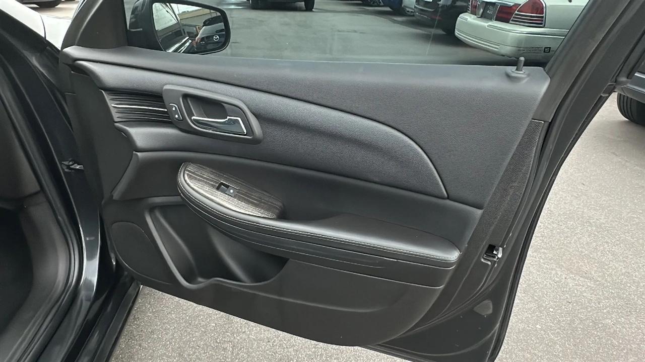 Chevrolet Malibu  2014
