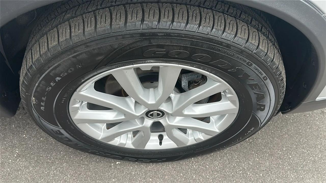 Nissan Rogue  2017