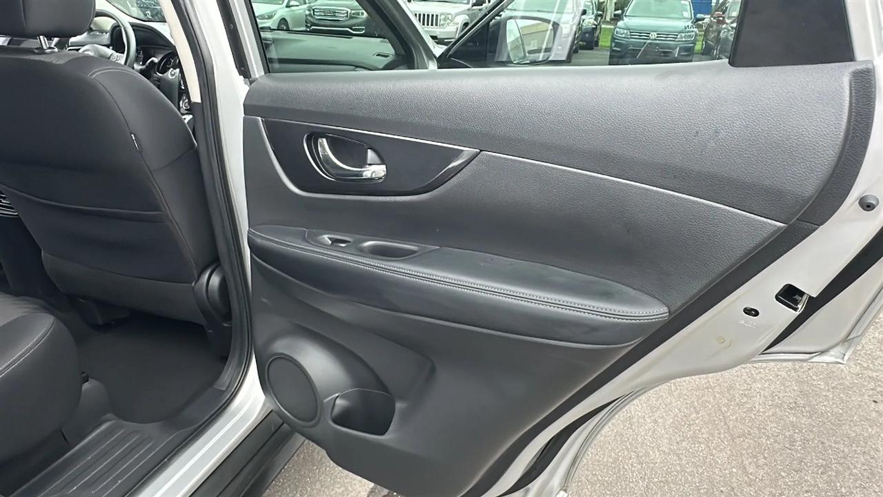 Nissan Rogue  2017
