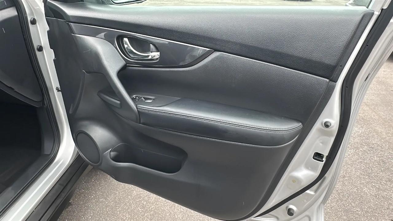 Nissan Rogue  2017