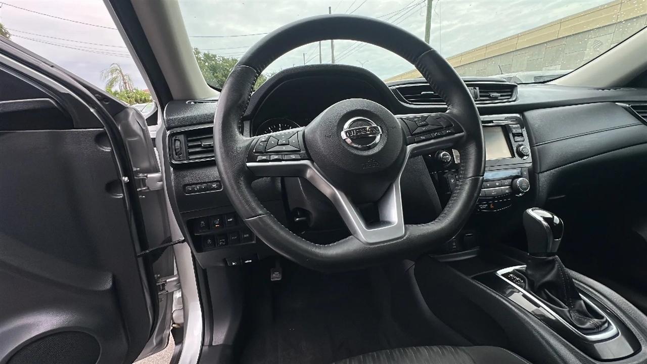 Nissan Rogue  2017