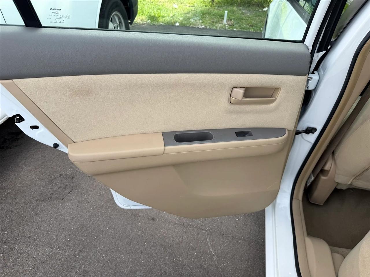 Nissan Sentra  2009