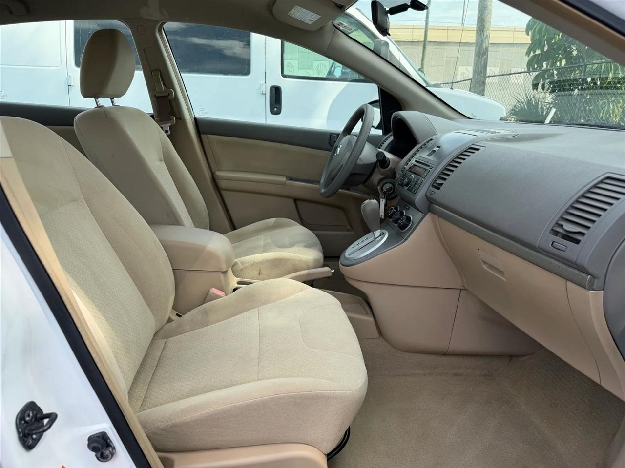 Nissan Sentra  2009