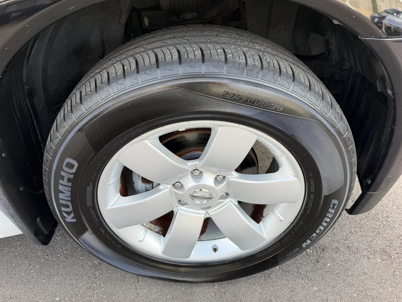 Nissan Armada  2013