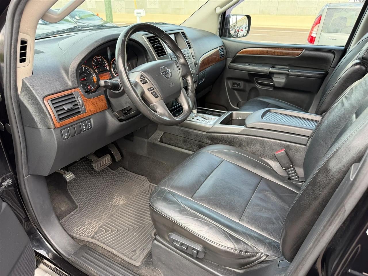 Nissan Armada  2013