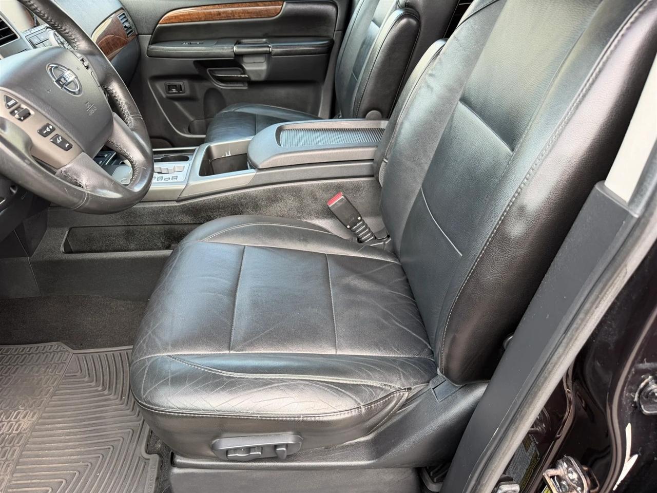 Nissan Armada  2013