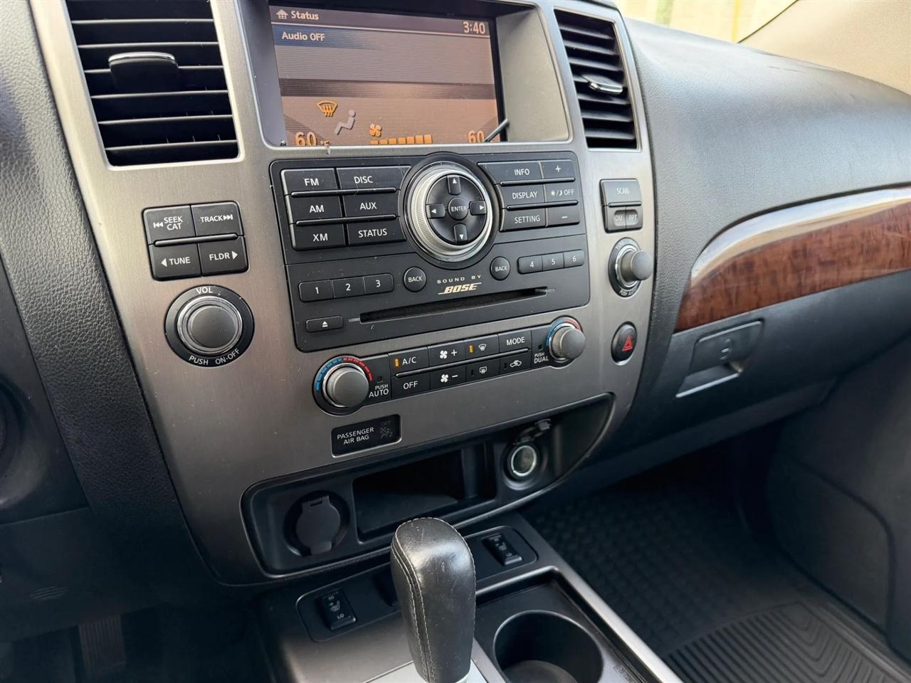Nissan Armada  2013
