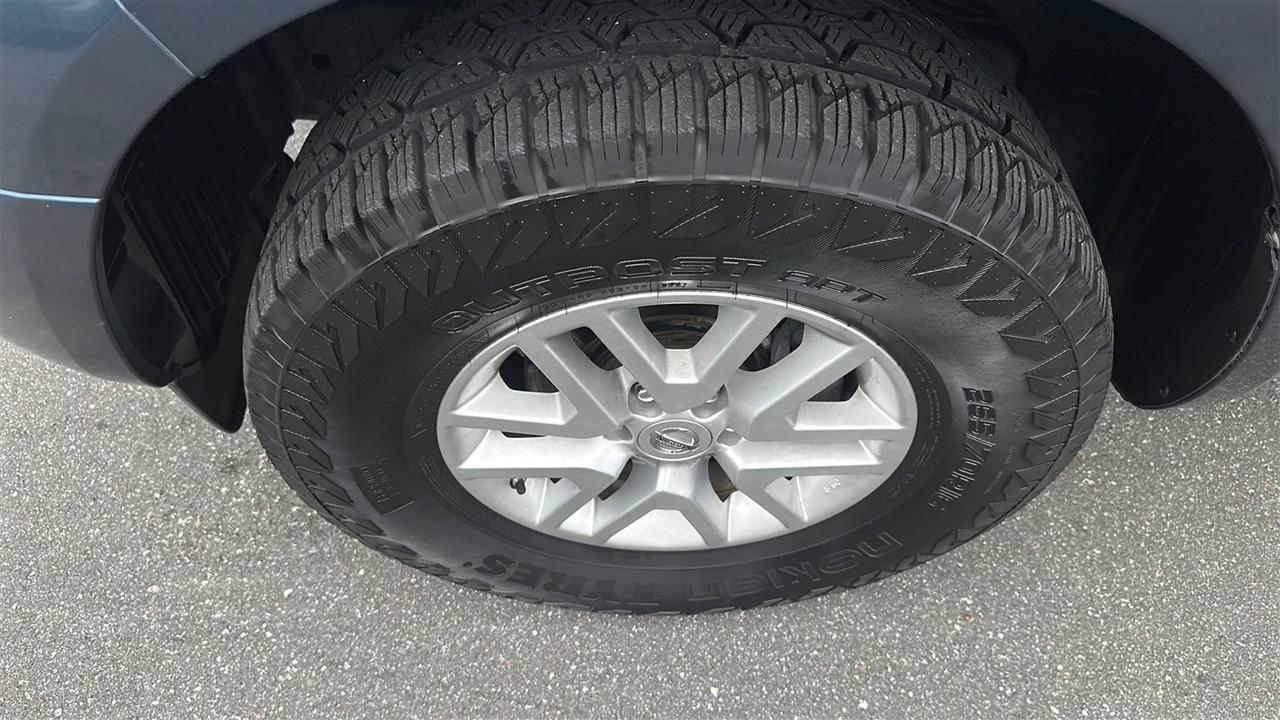 Nissan Frontier  2014