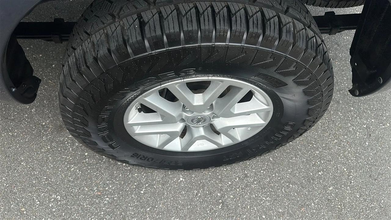 Nissan Frontier  2014