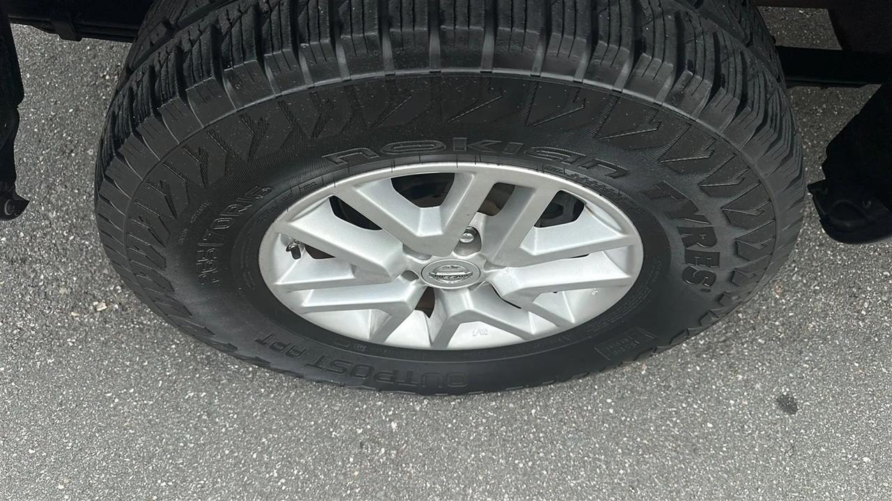 Nissan Frontier  2014