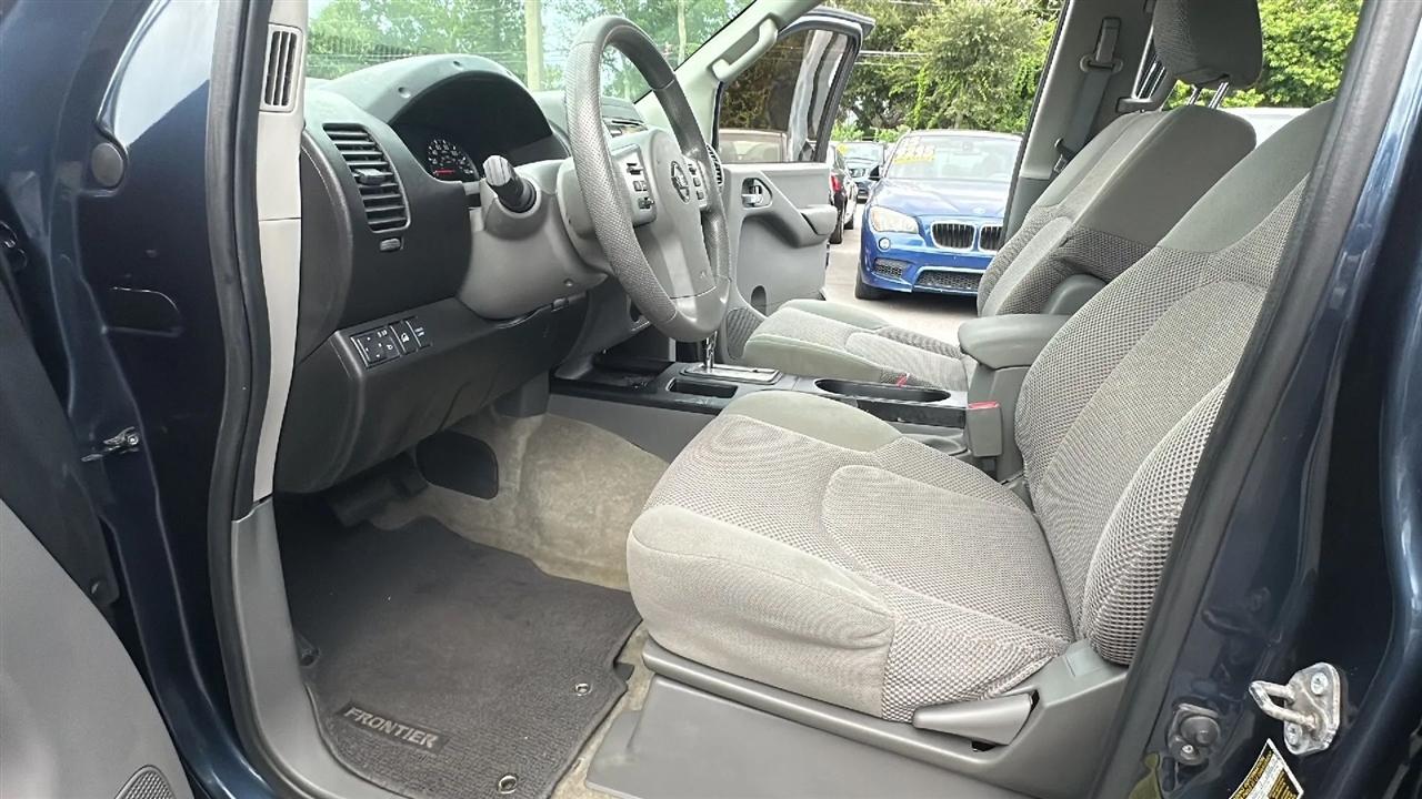 Nissan Frontier  2014