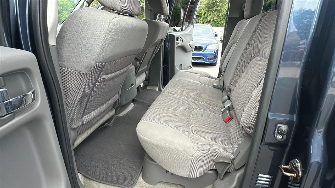 Nissan Frontier  2014