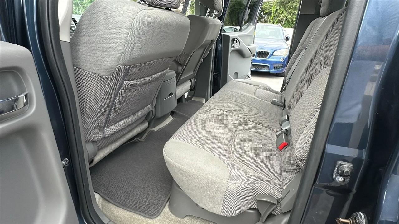 Nissan Frontier  2014