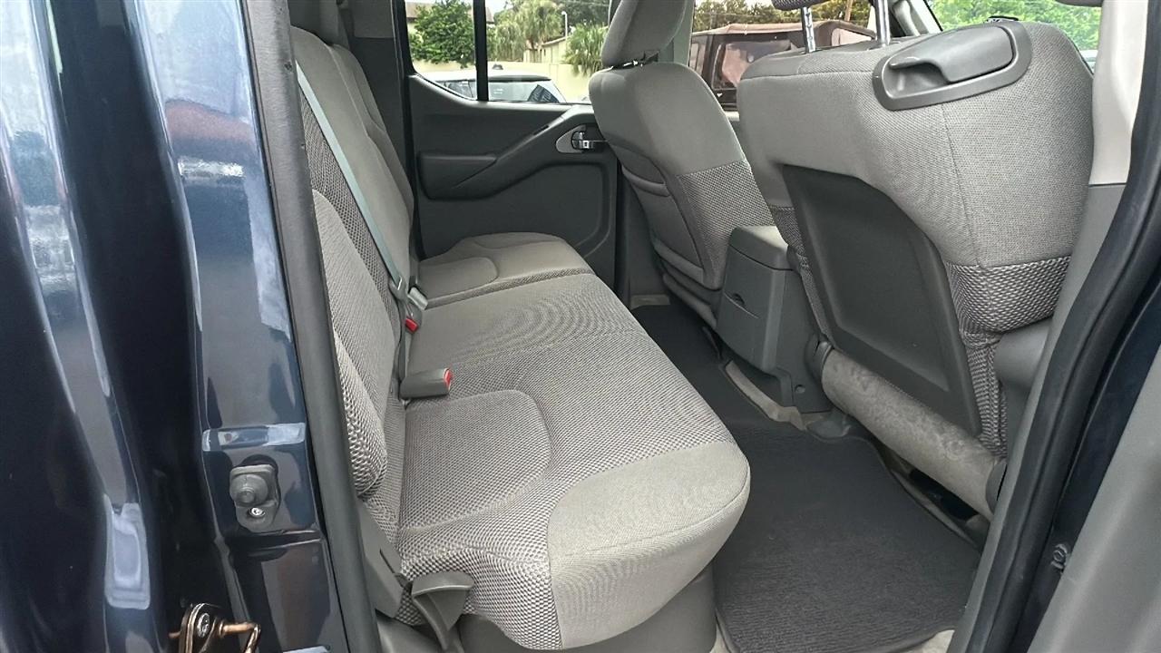 Nissan Frontier  2014