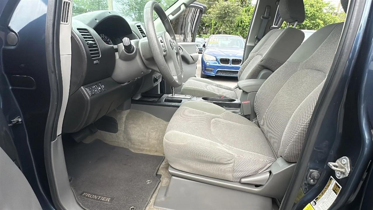 Nissan Frontier  2014