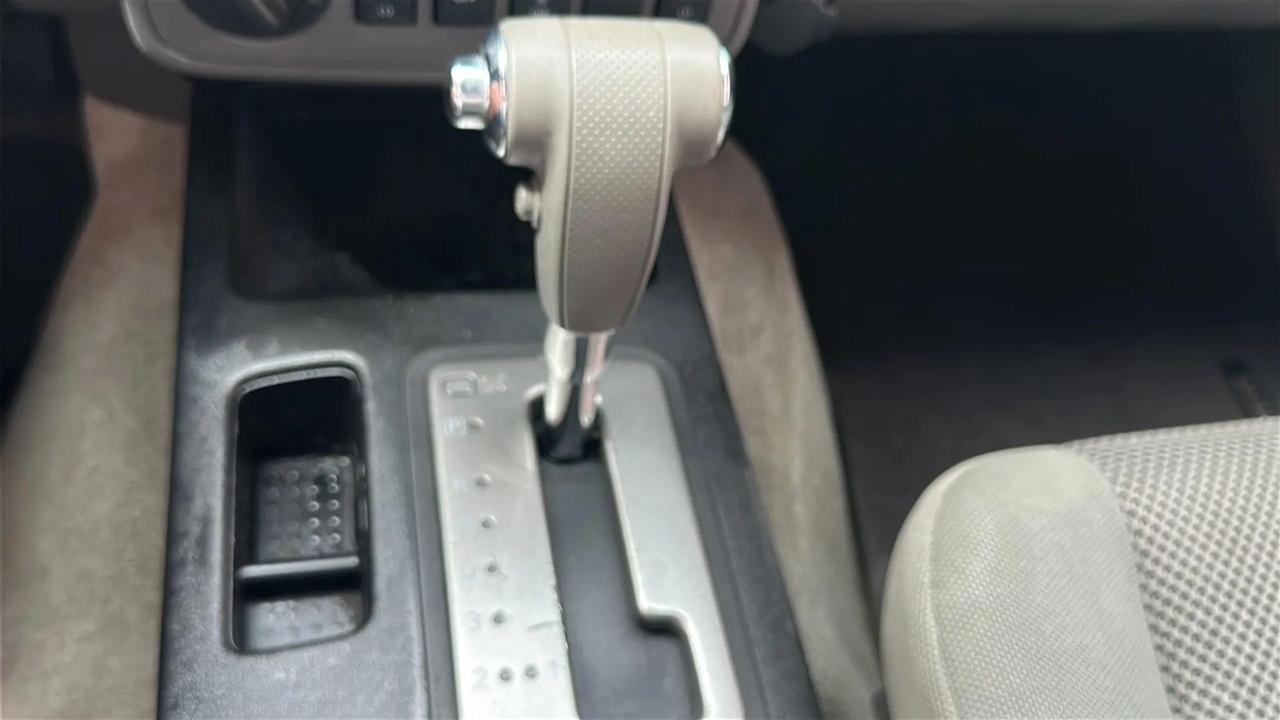 Nissan Frontier  2014