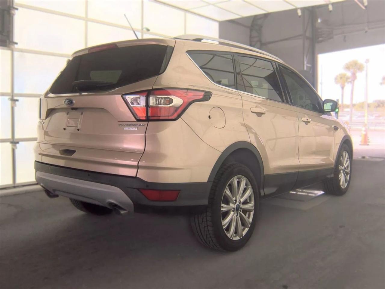 Ford Escape  2017