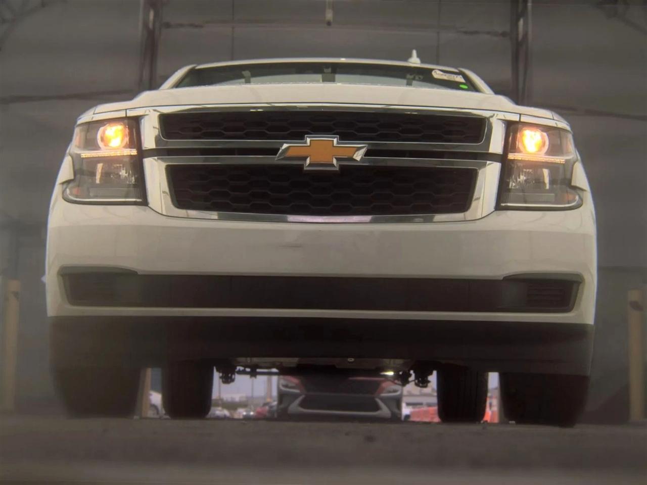 Chevrolet Suburban  2015