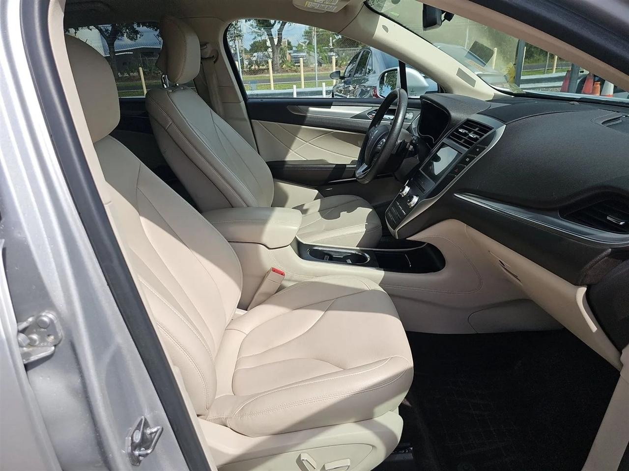 Lincoln MKC  2017