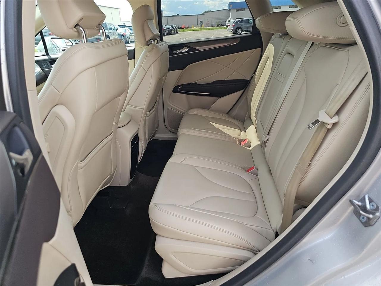 Lincoln MKC  2017