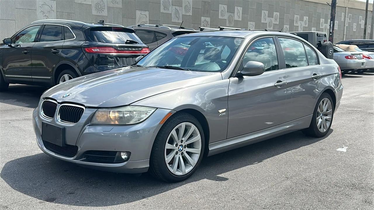 BMW 3 Series  2011