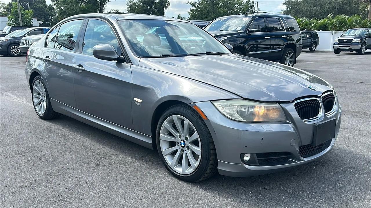 BMW 3 Series  2011