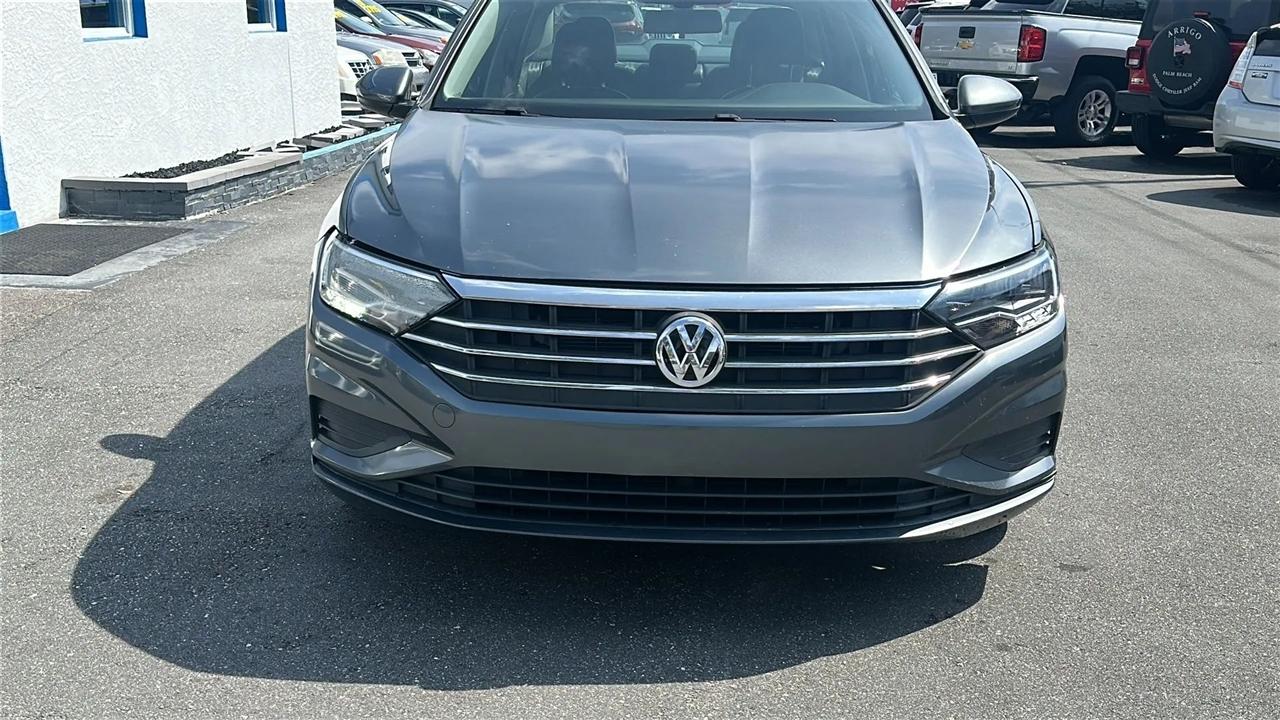Volkswagen Jetta  2021