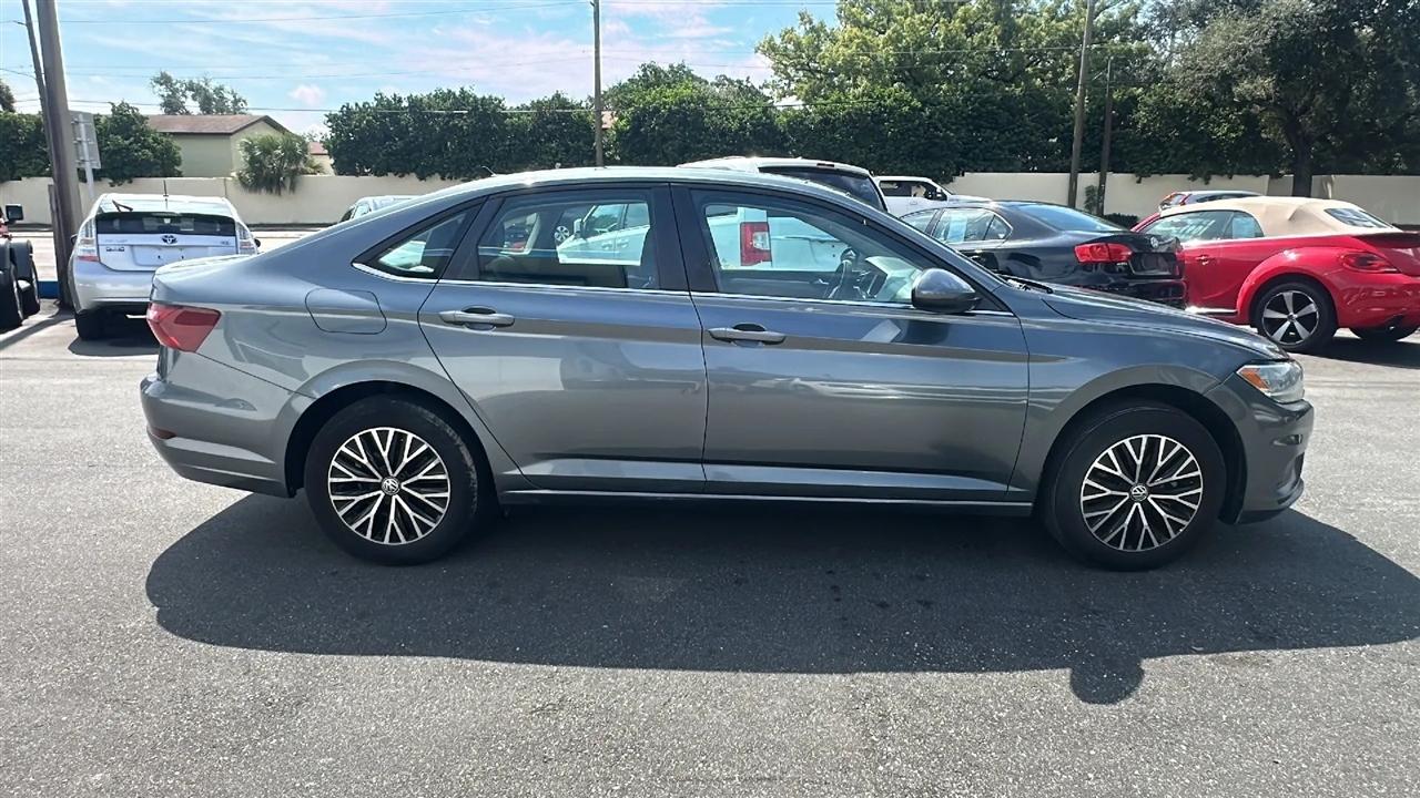 Volkswagen Jetta  2021
