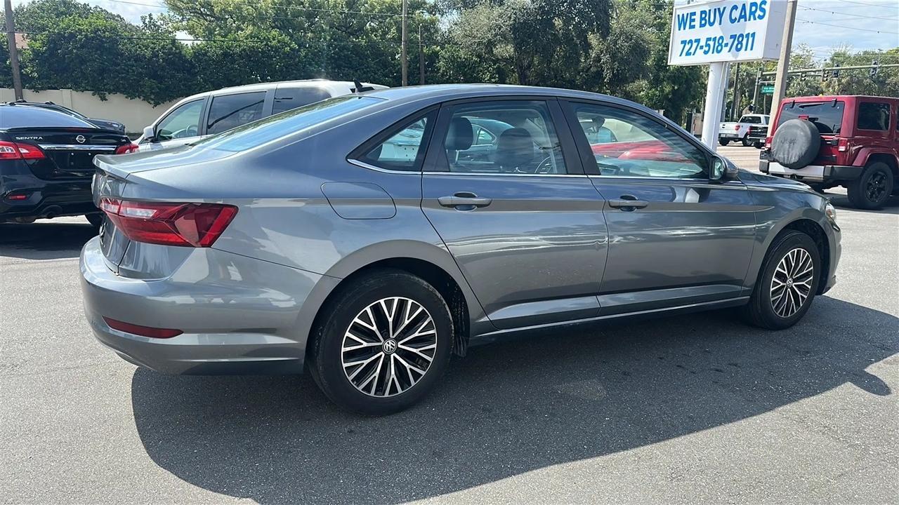 Volkswagen Jetta  2021