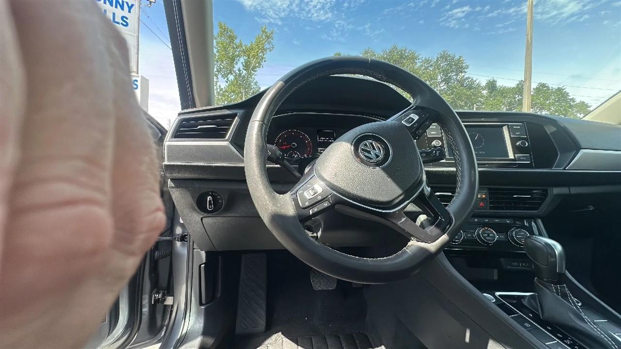 Volkswagen Jetta  2021