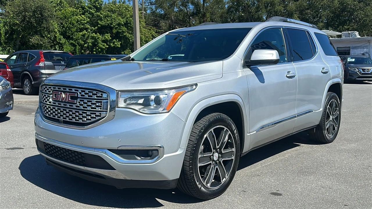 GMC Acadia  2017