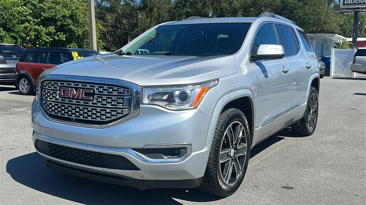 GMC Acadia  2017