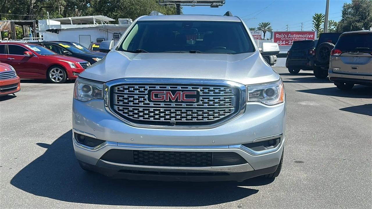 GMC Acadia  2017