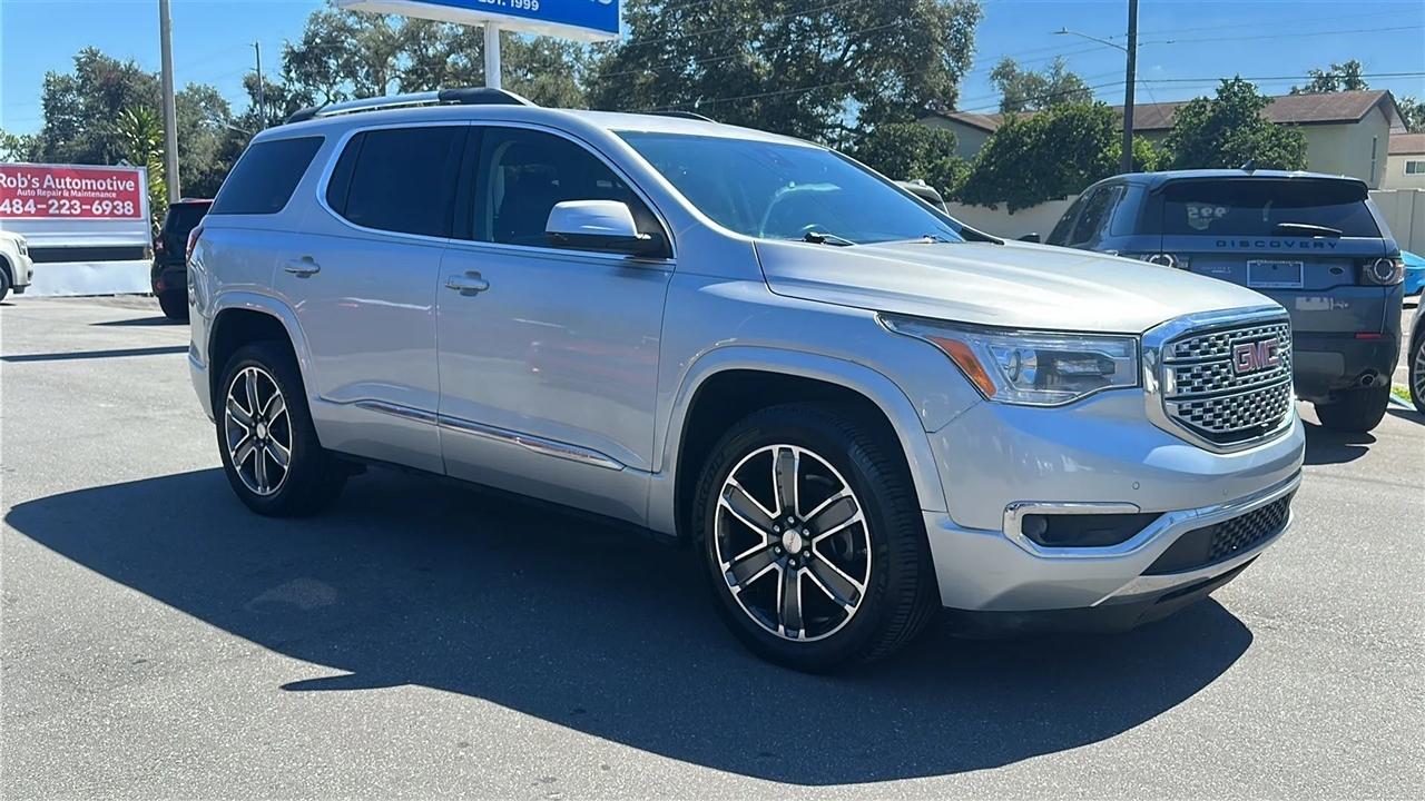 GMC Acadia  2017