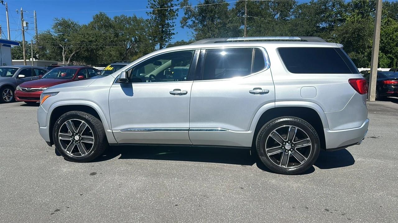 GMC Acadia  2017