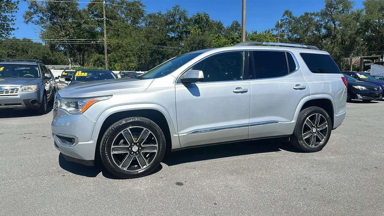 GMC Acadia  2017