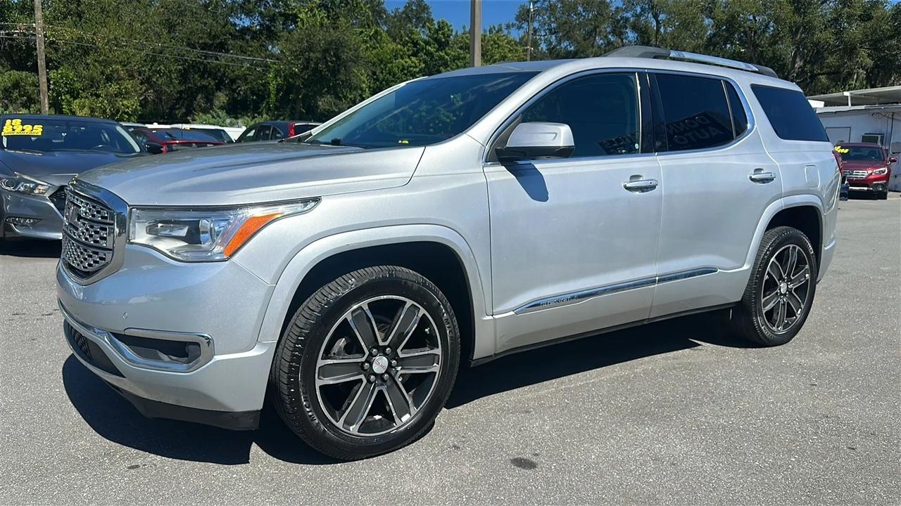 GMC Acadia  2017