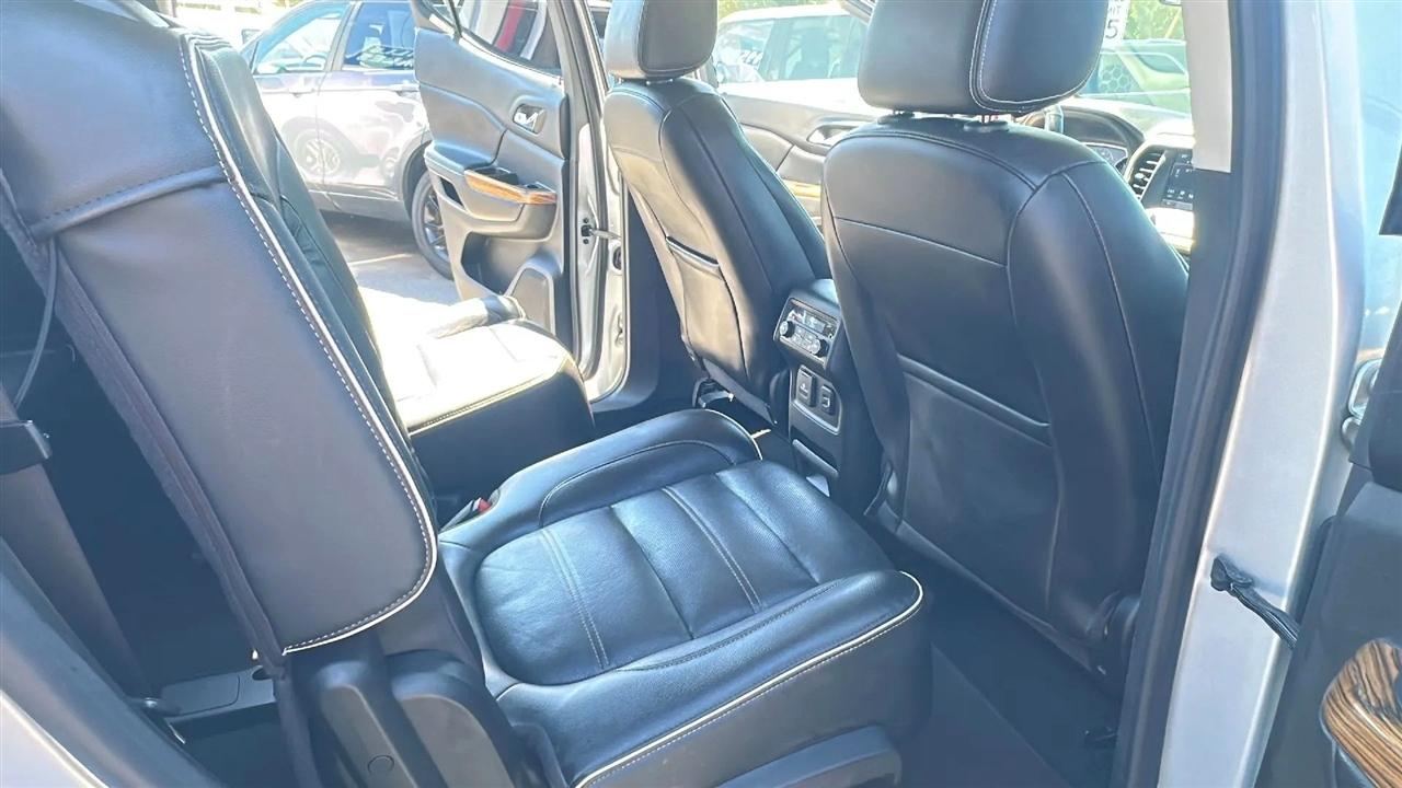 GMC Acadia  2017