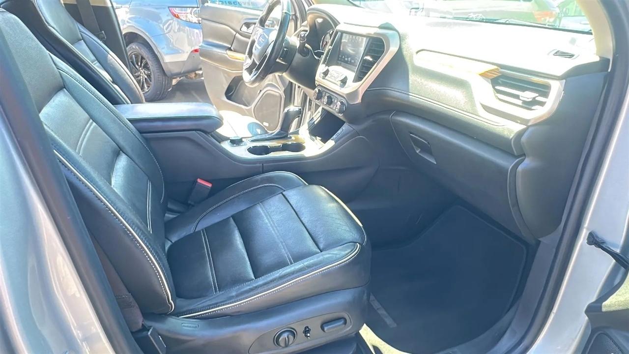 GMC Acadia  2017