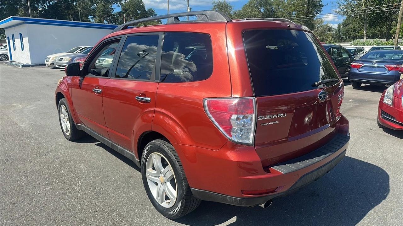 Subaru Forester  2010
