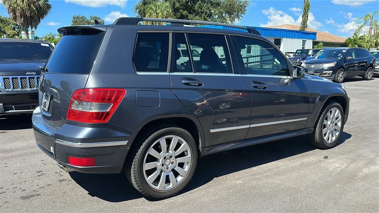 Mercedes-Benz GLK-Class  2011