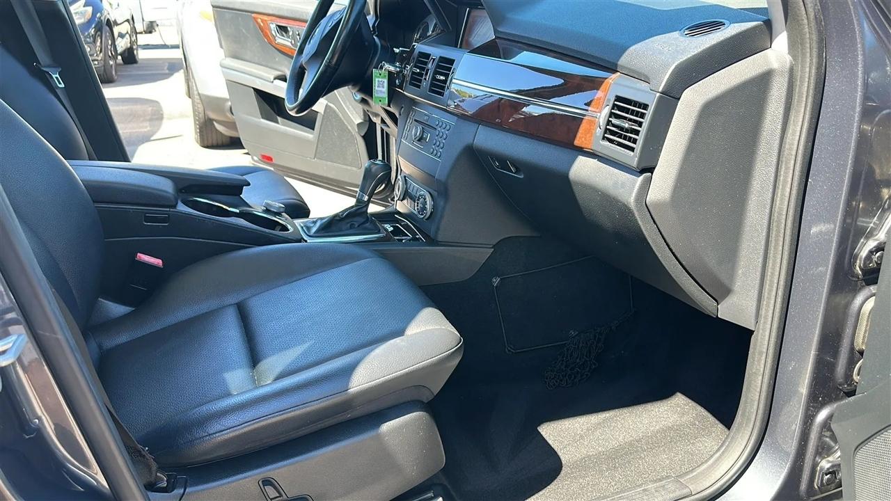 Mercedes-Benz GLK-Class  2011