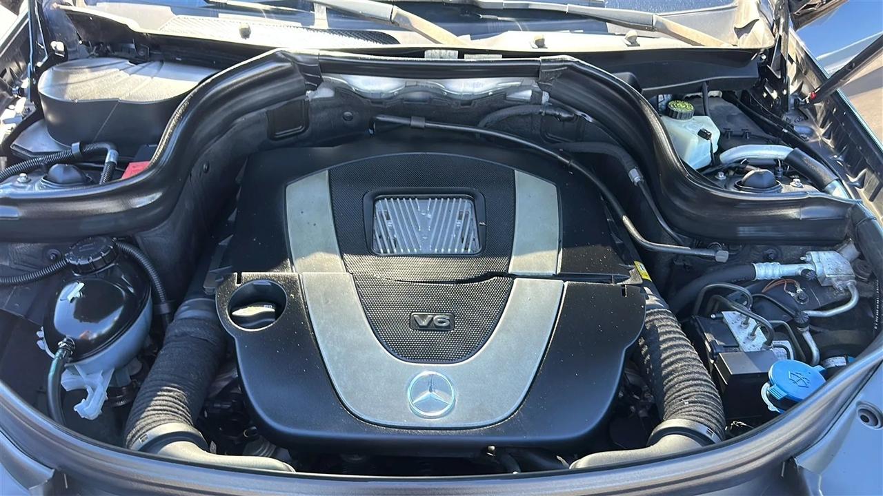 Mercedes-Benz GLK-Class  2011