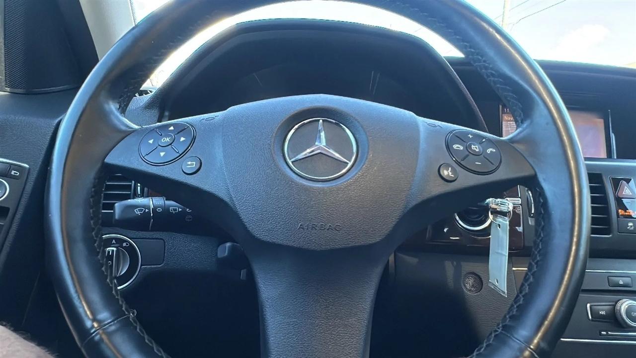 Mercedes-Benz GLK-Class  2011