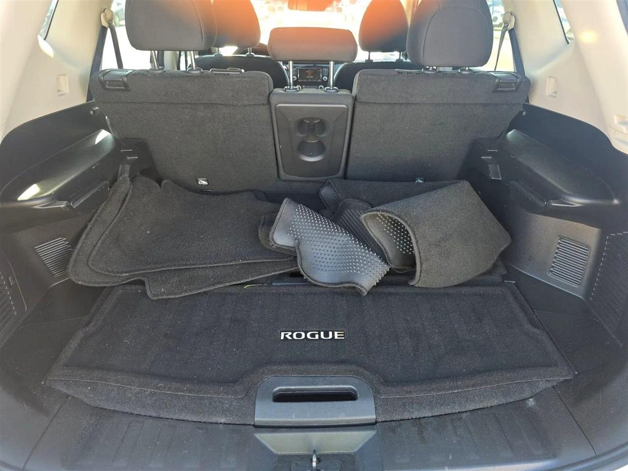 Nissan Rogue  2020