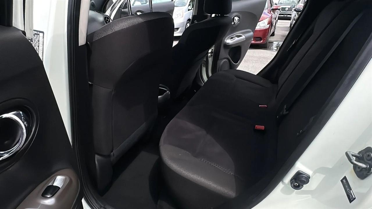 Nissan Juke  2012