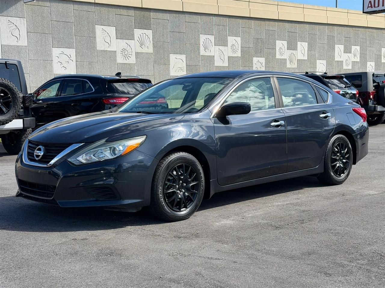 Nissan Altima  2016