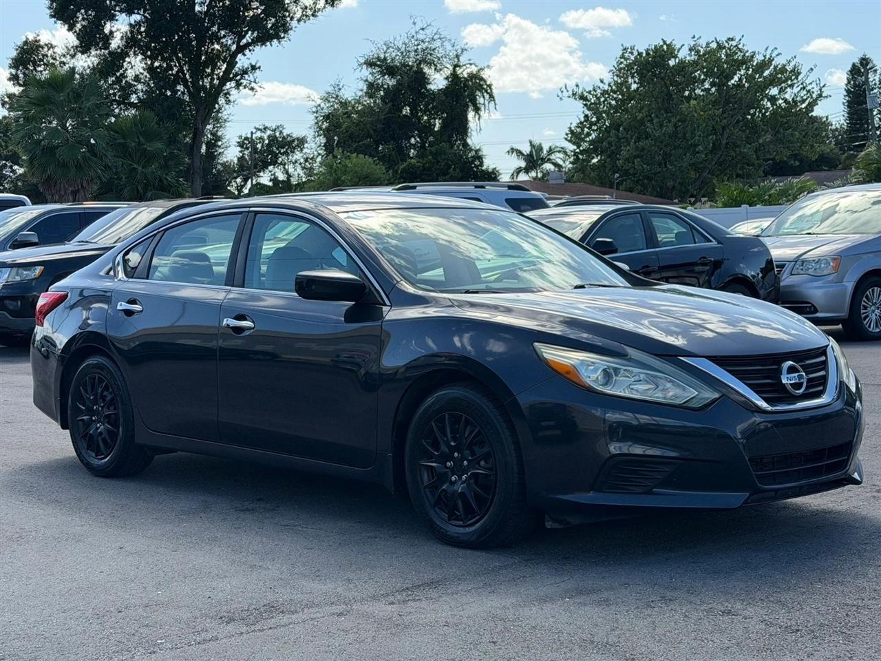 Nissan Altima  2016