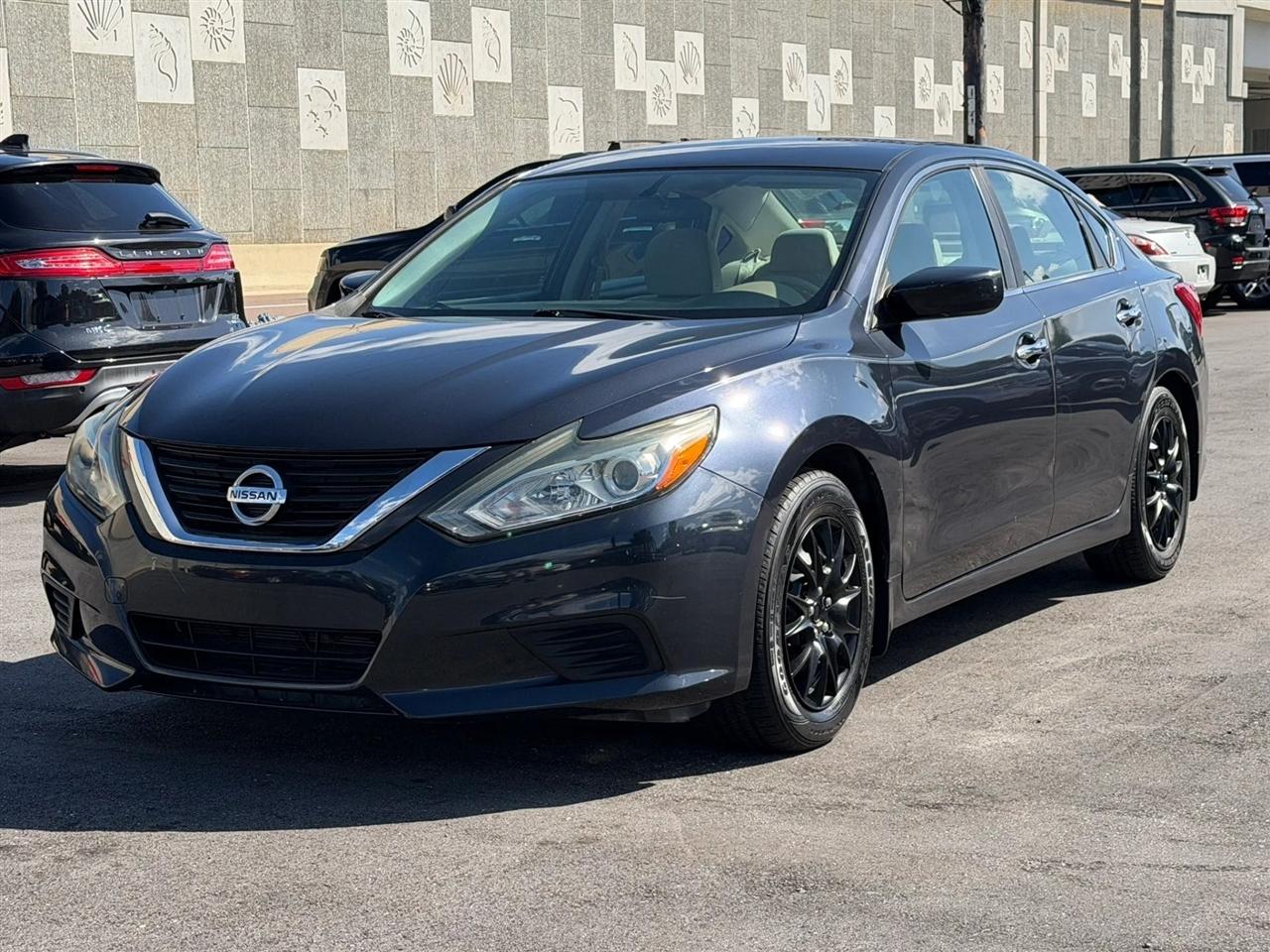 Nissan Altima  2016
